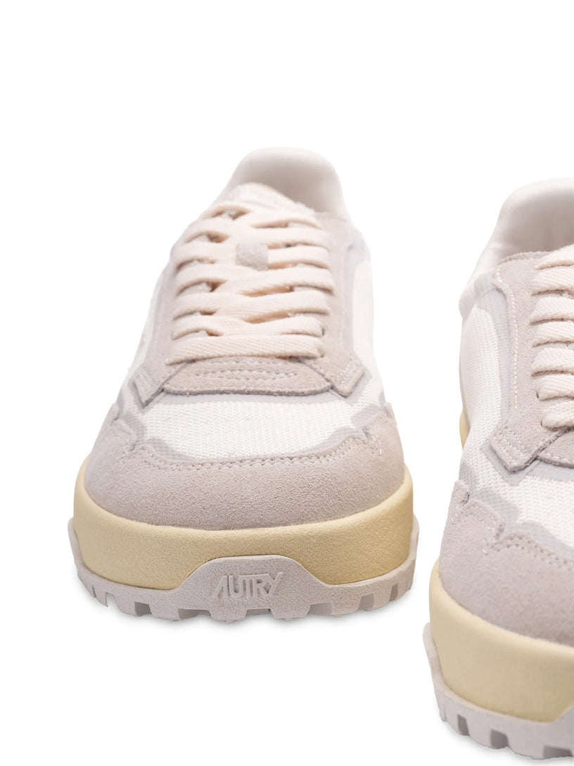 Wildpace low sneakers