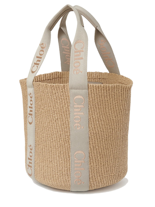 Woody large basket bag in natural fibres