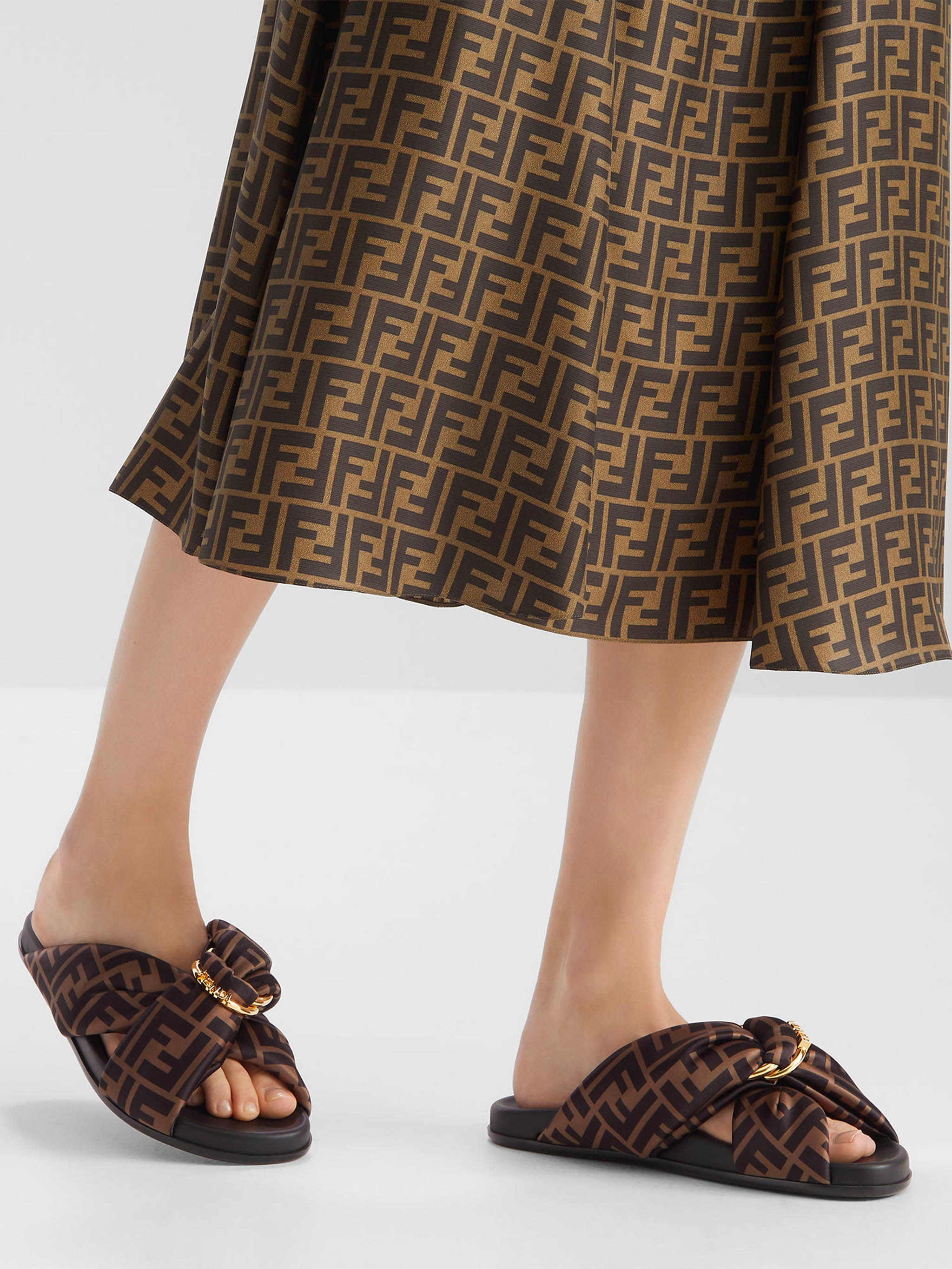 Fendi Feel slides FENDI Marrone | Grifo210