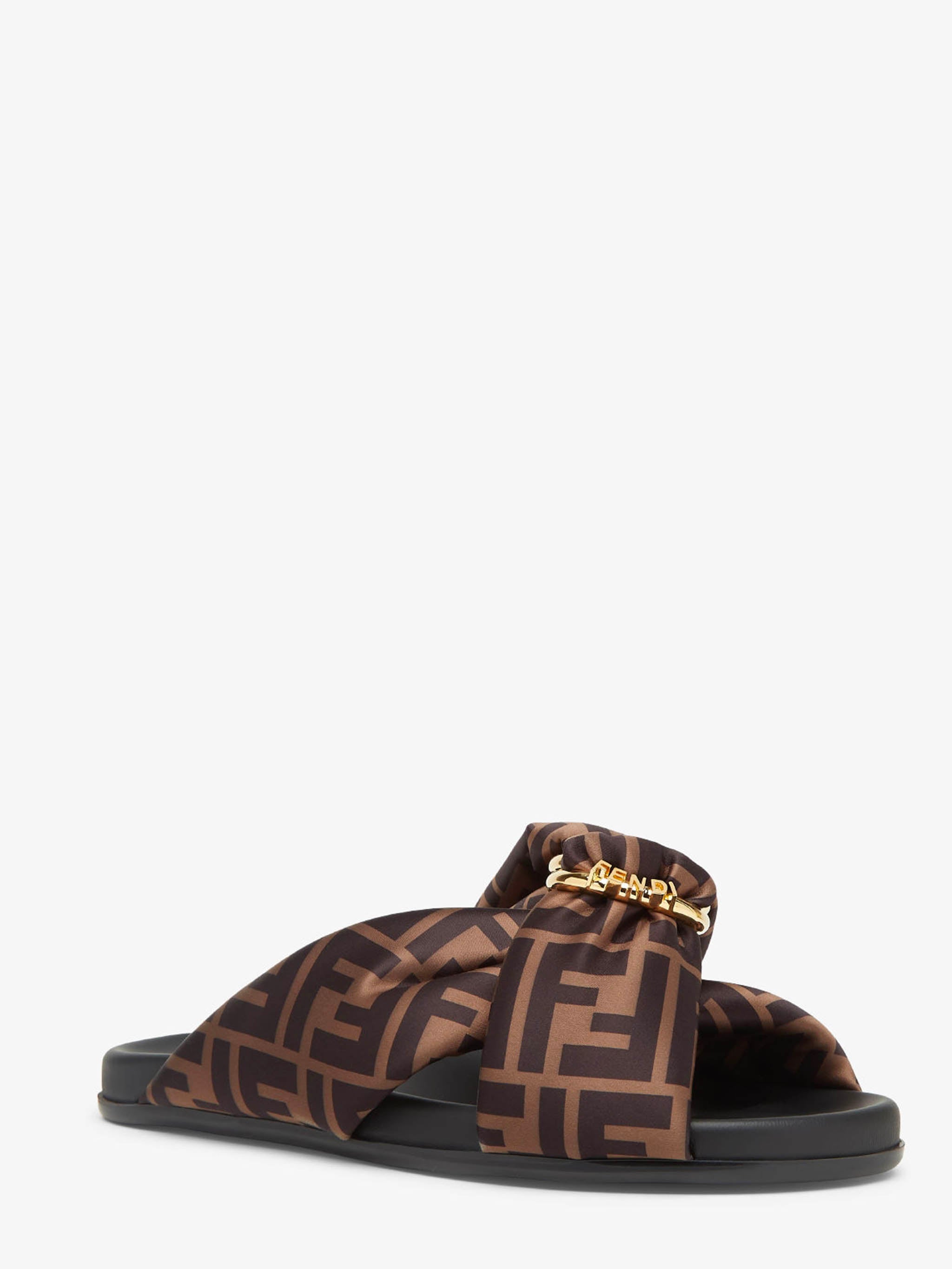 Fendi Feel slides FENDI Marrone | Grifo210