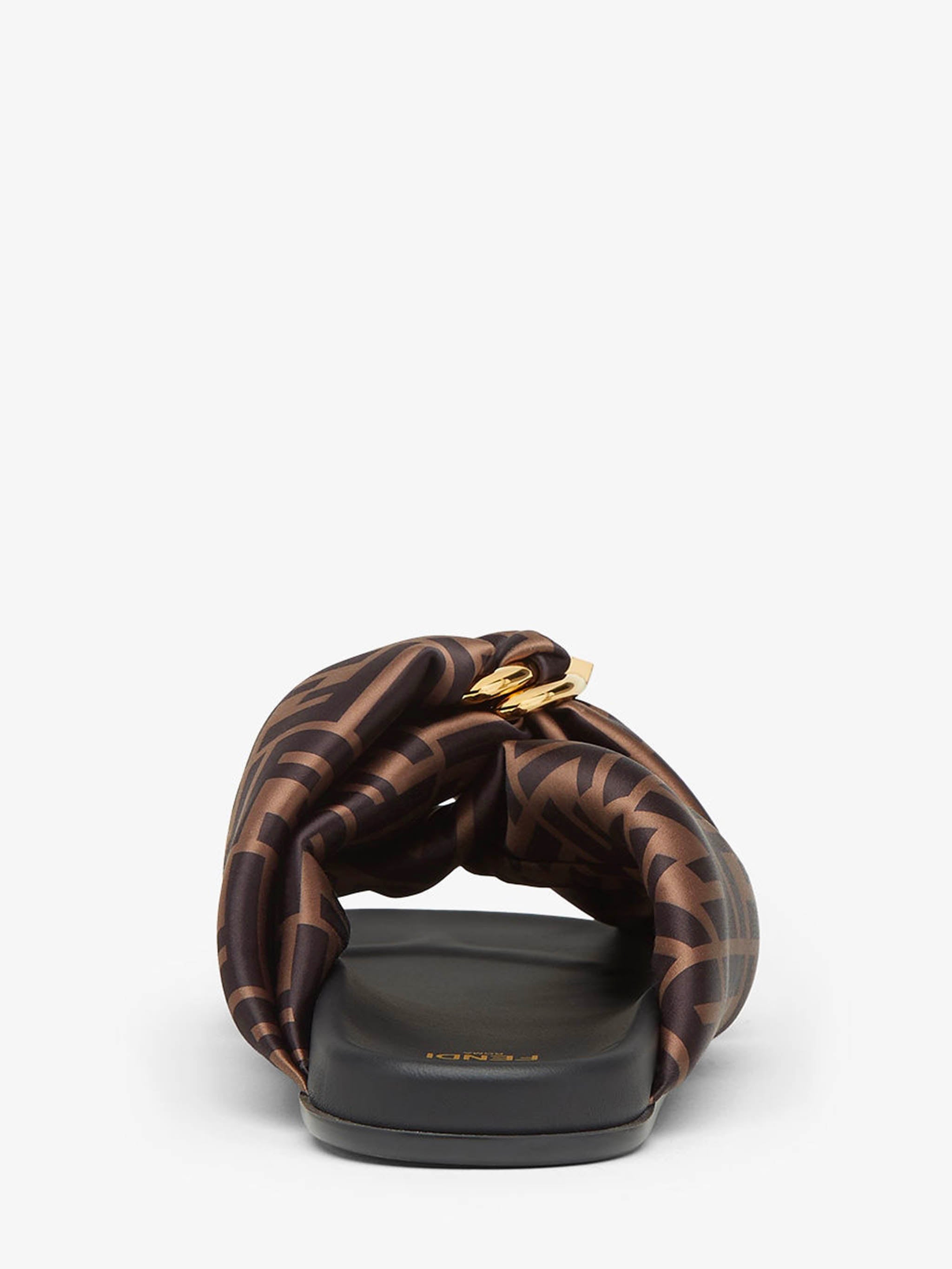 Fendi Feel slides FENDI Marrone | Grifo210
