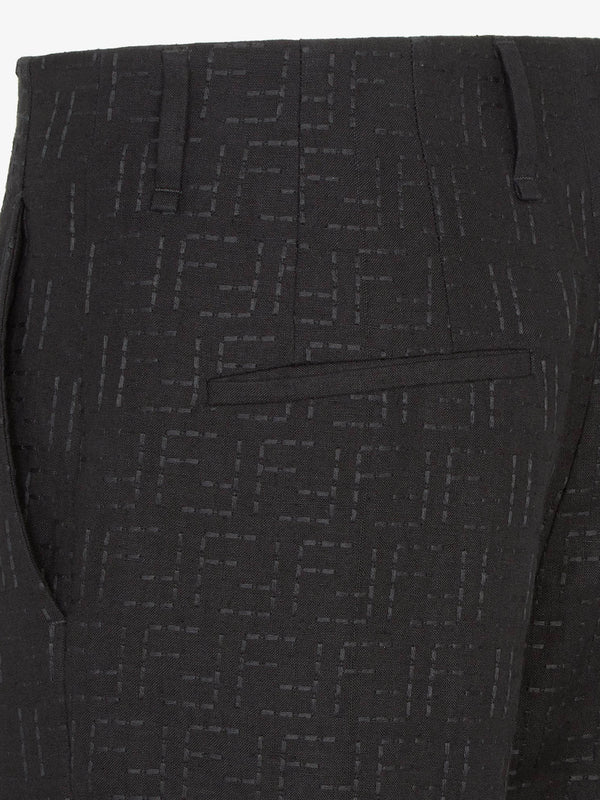 Pantaloni con FF
