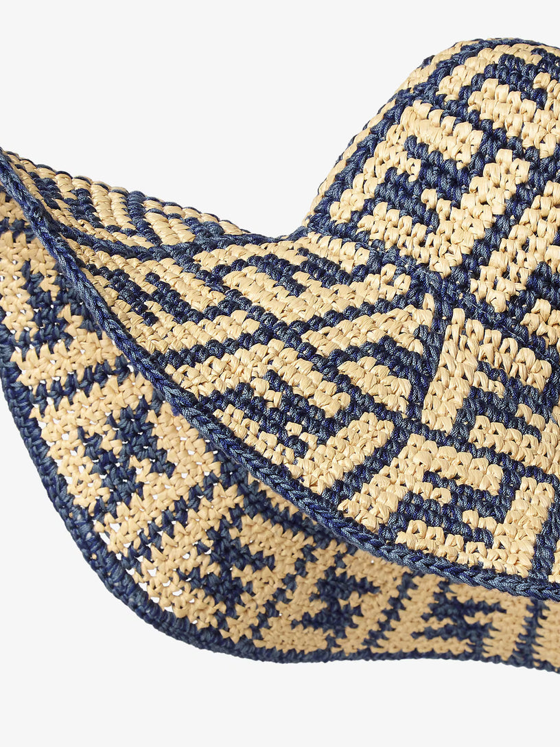 Cotton and viscose hat