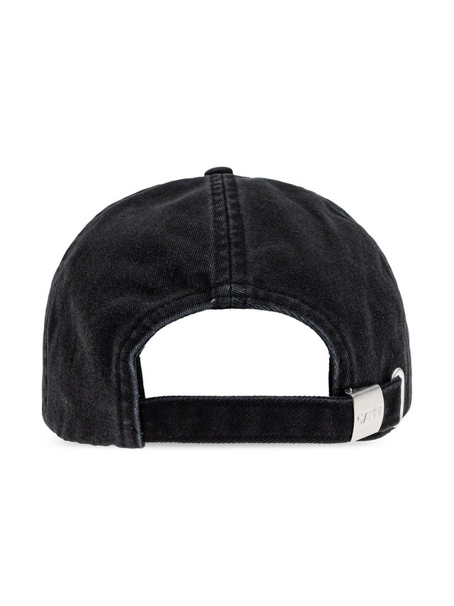 Baseball hat with embroidery