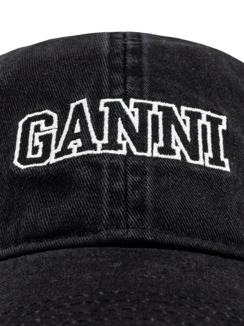 Baseball hat with embroidery