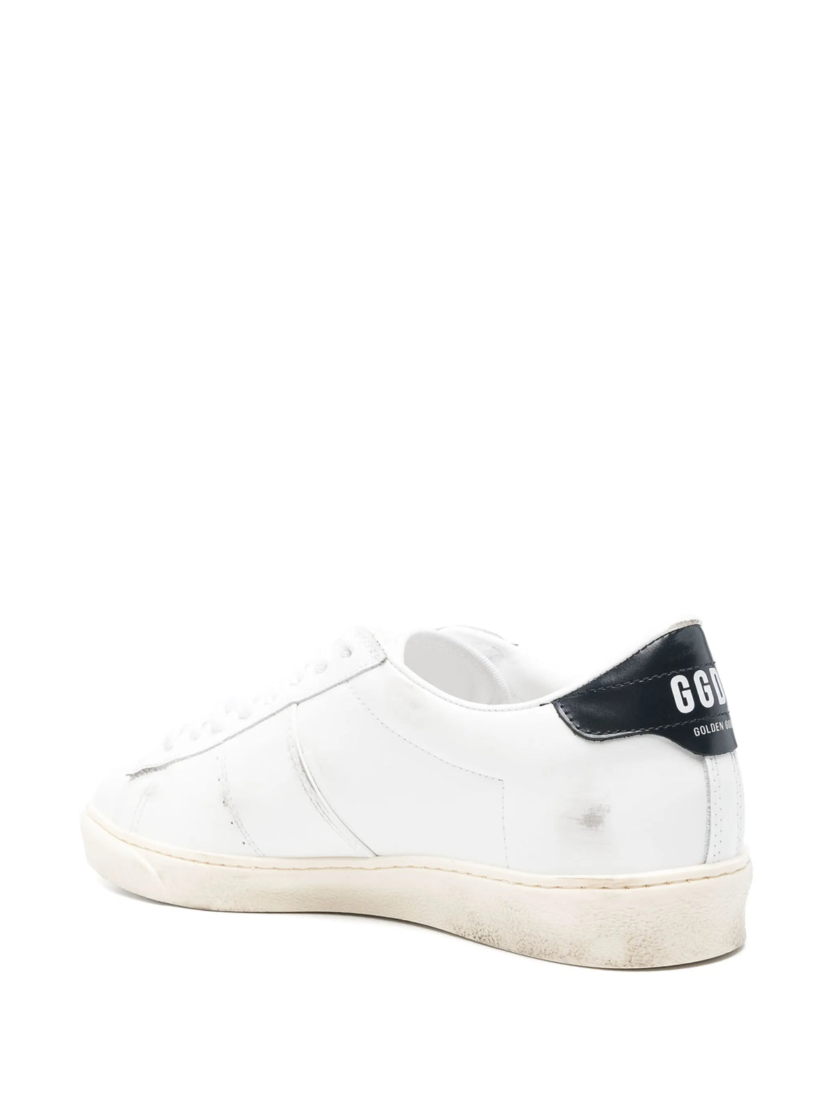 Matchstar in white leather with dark blue leather heel tab