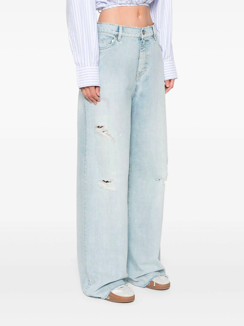Pants in lived-in effect denim