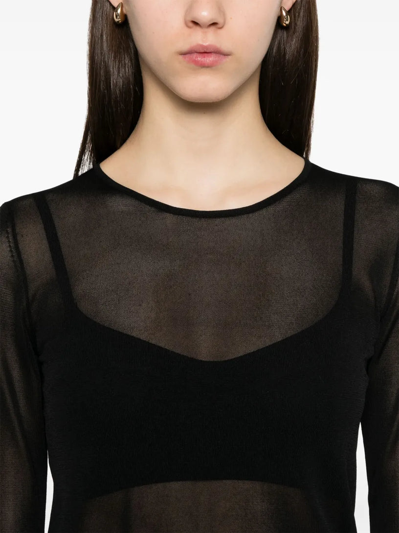 Black crew neck t-shirt