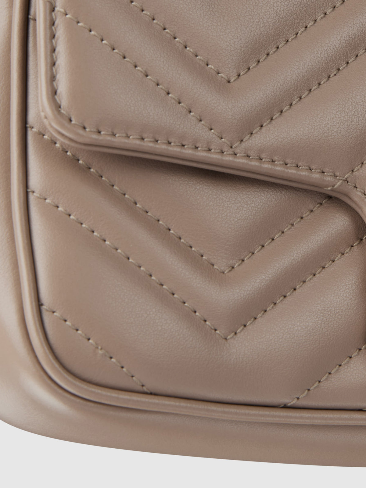 GG Marmont super mini bag