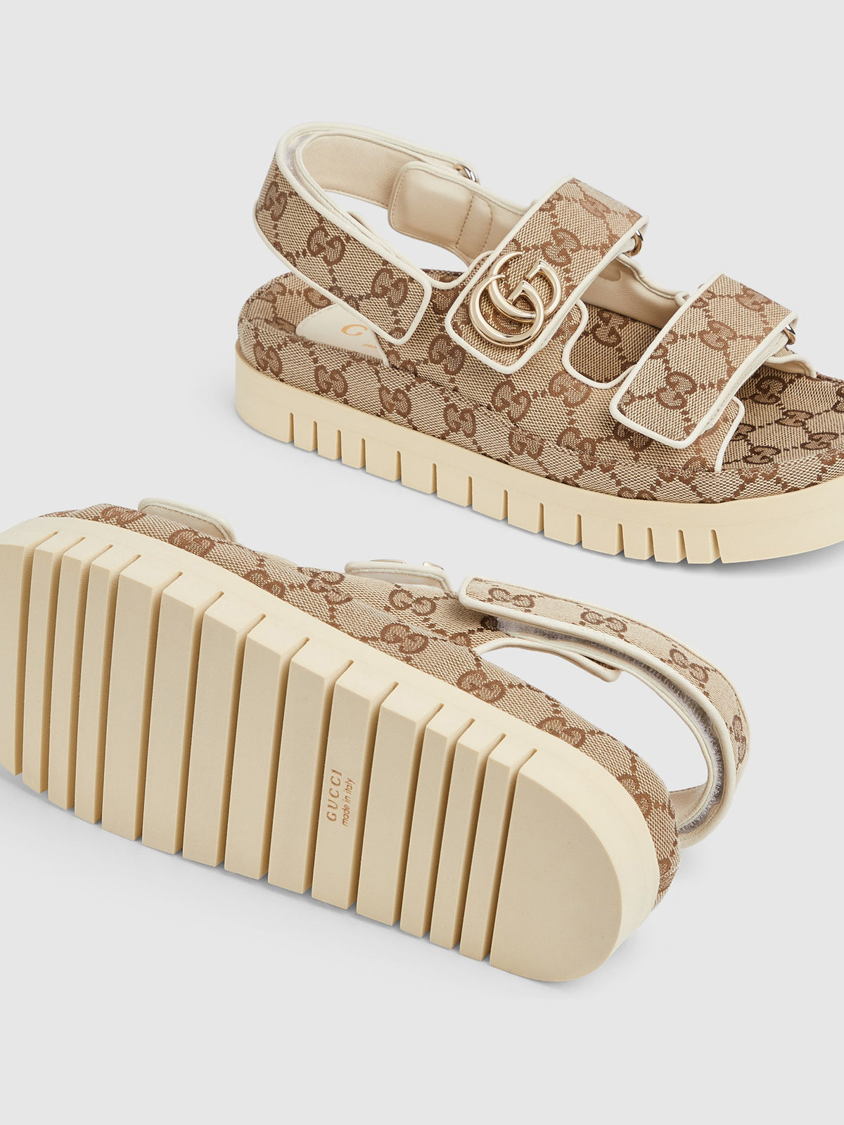 Sandal with double G