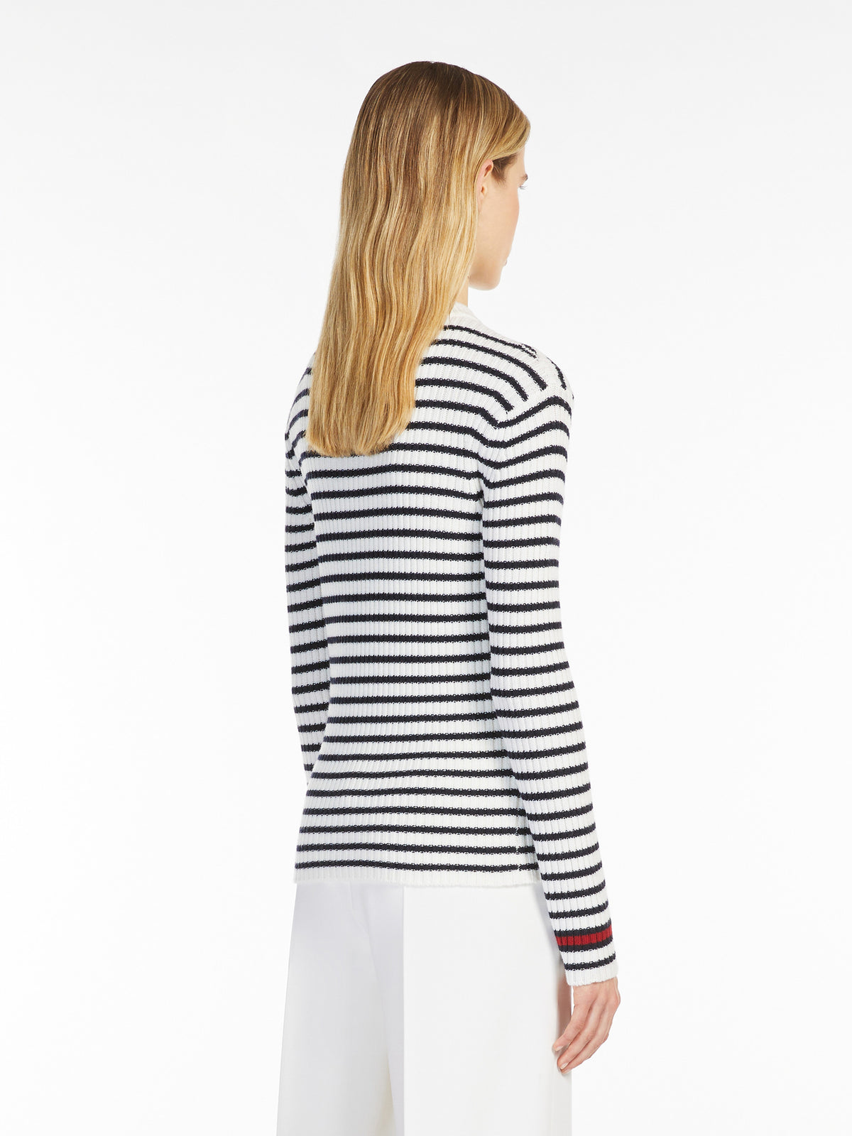 Lari Jumper