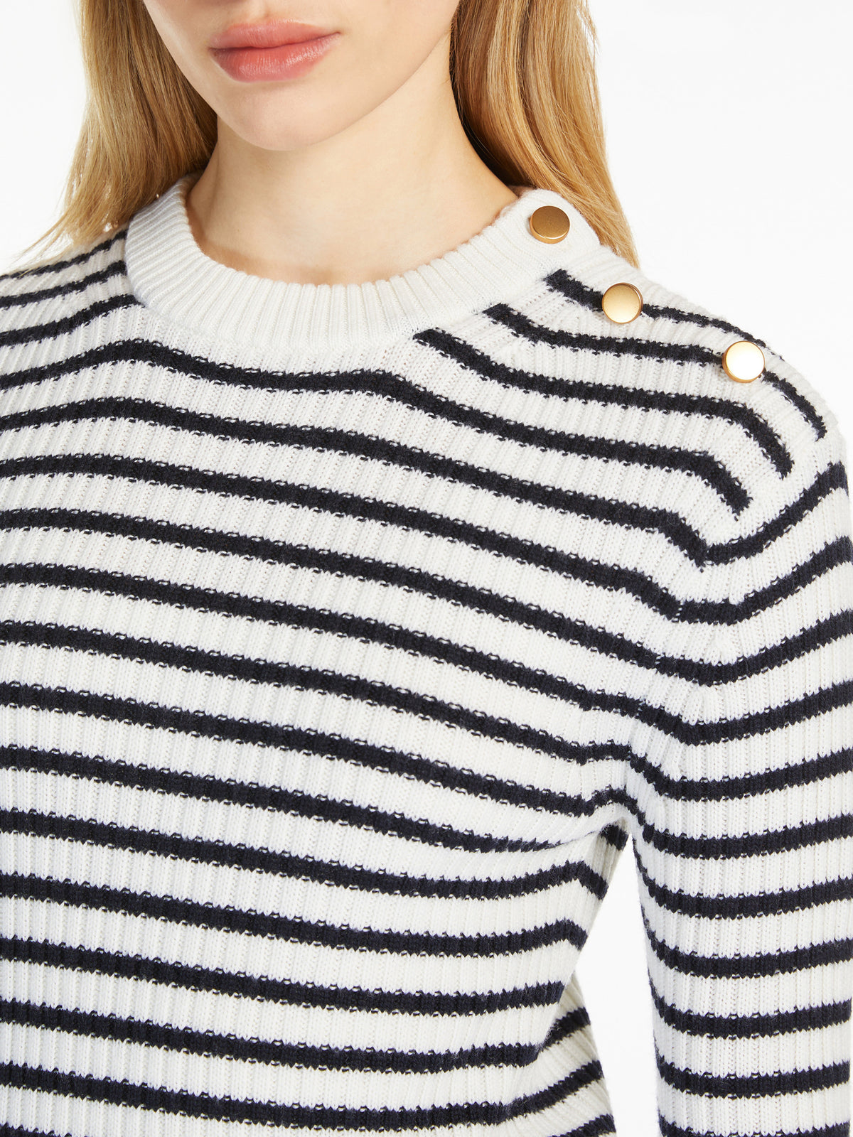 Lari Jumper