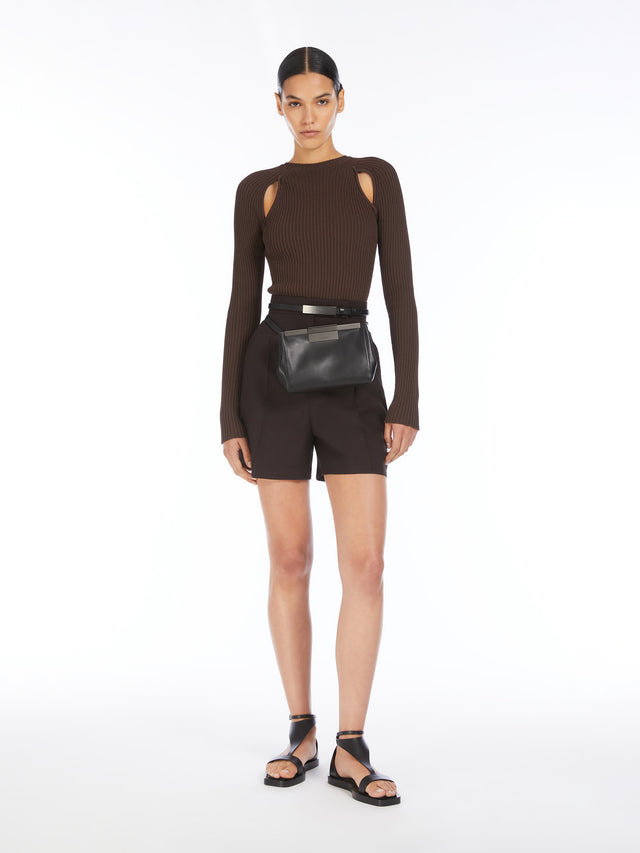 Ala1234 sweater