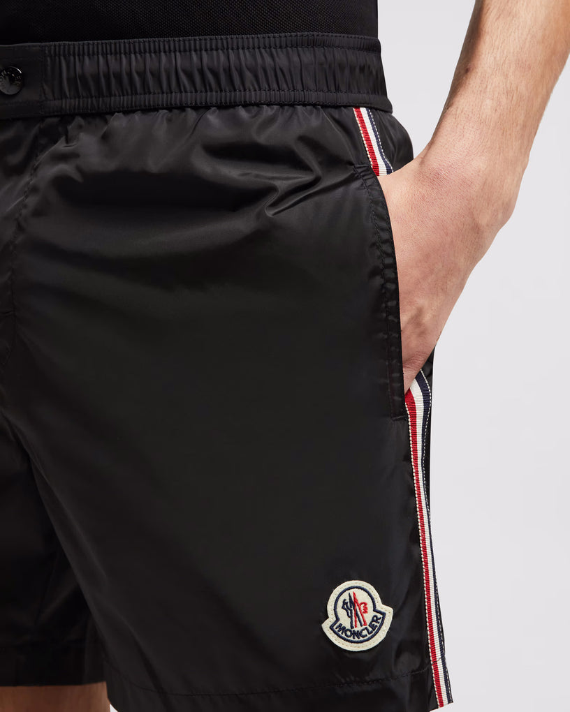Swim shorts with tricolor trim