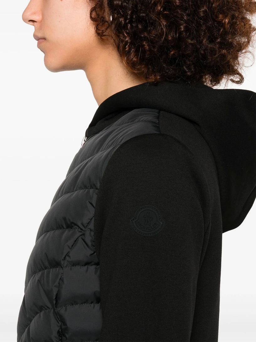 Padded sweatshirt with diagonal quilting, hood and zip