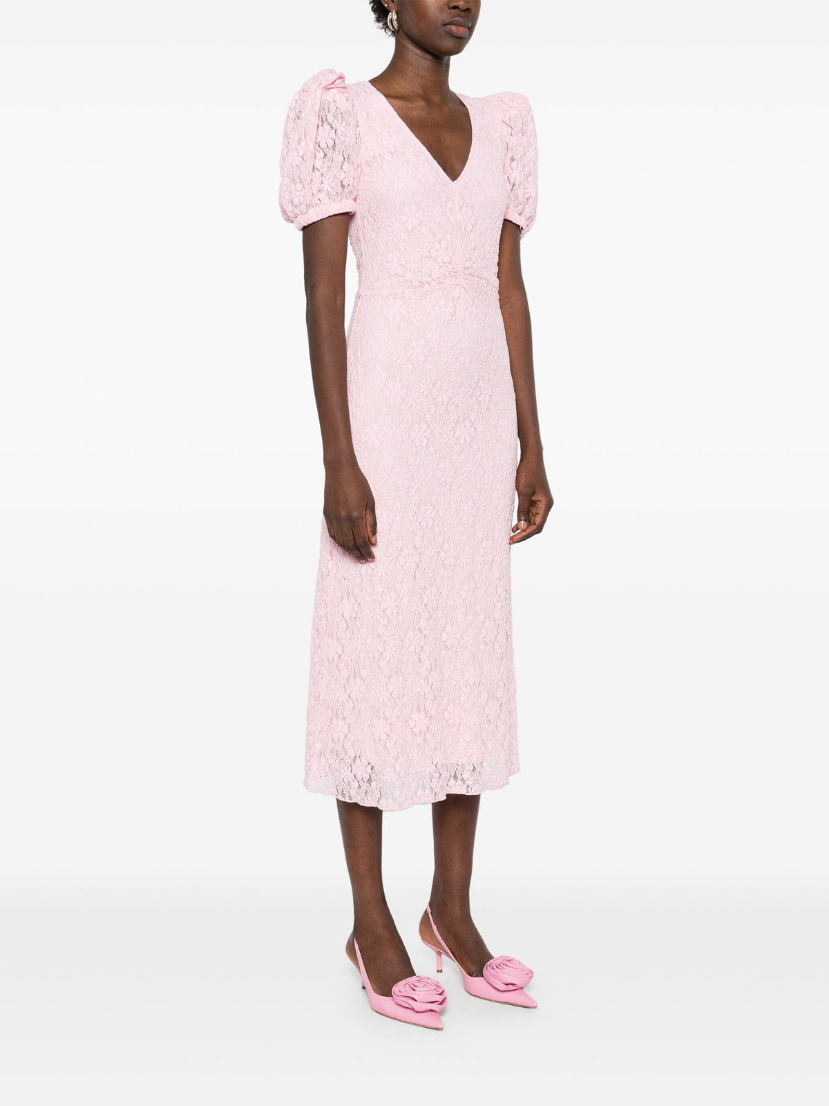 Lace dress with puff sleeves
