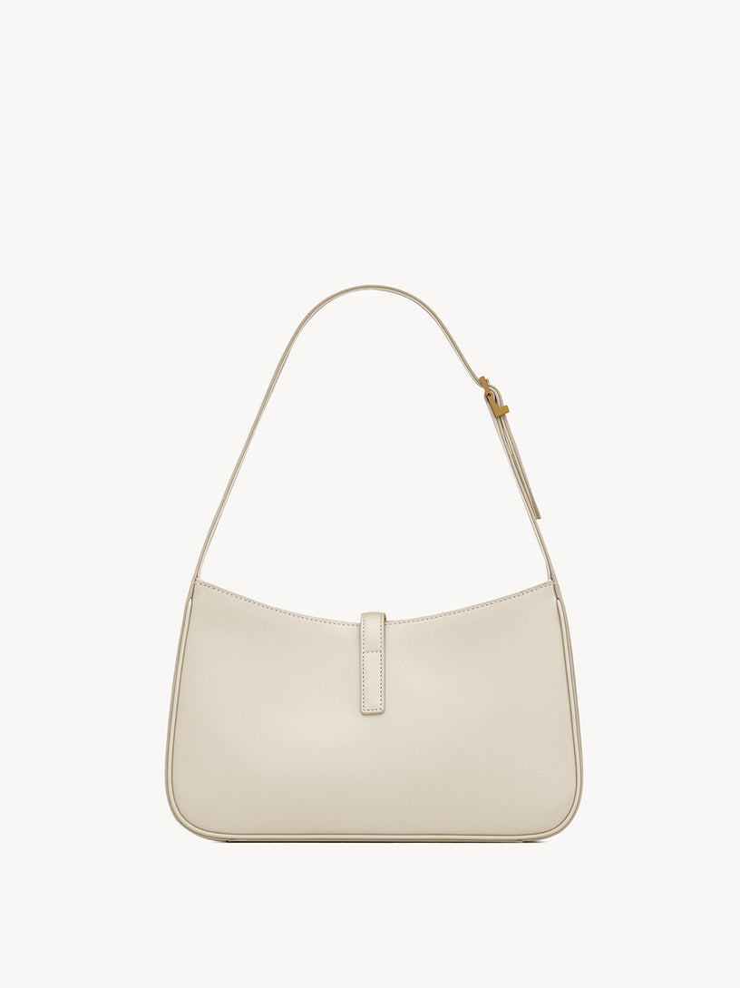 Le 5 à 7 in smooth leather