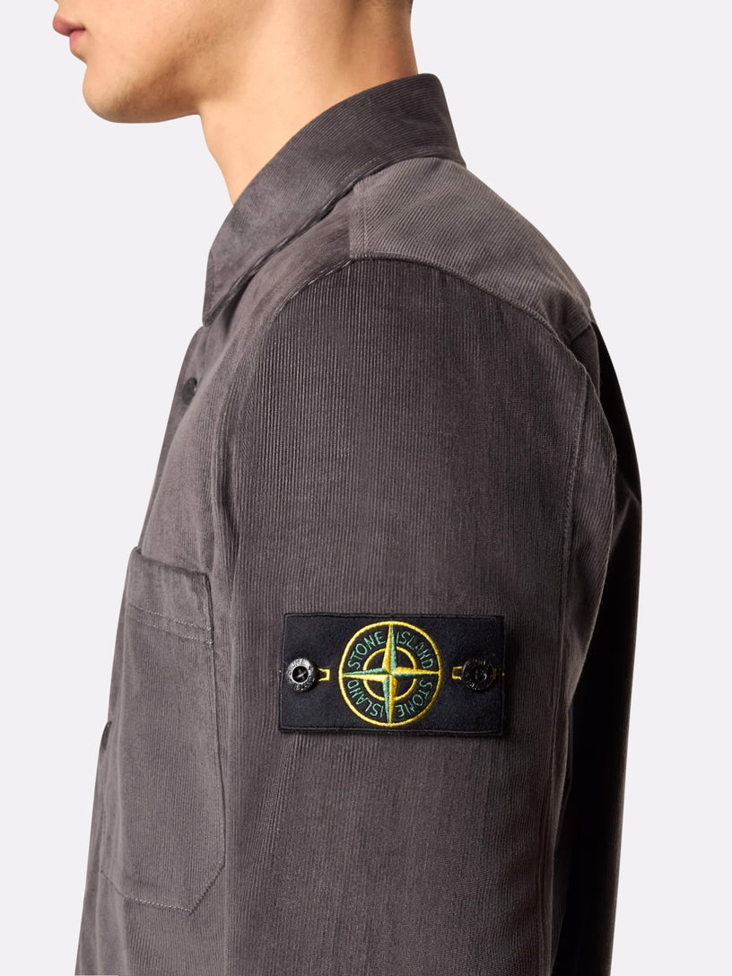 Overshirt with snap fastening