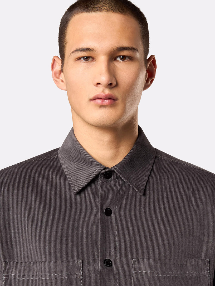Overshirt with snap fastening
