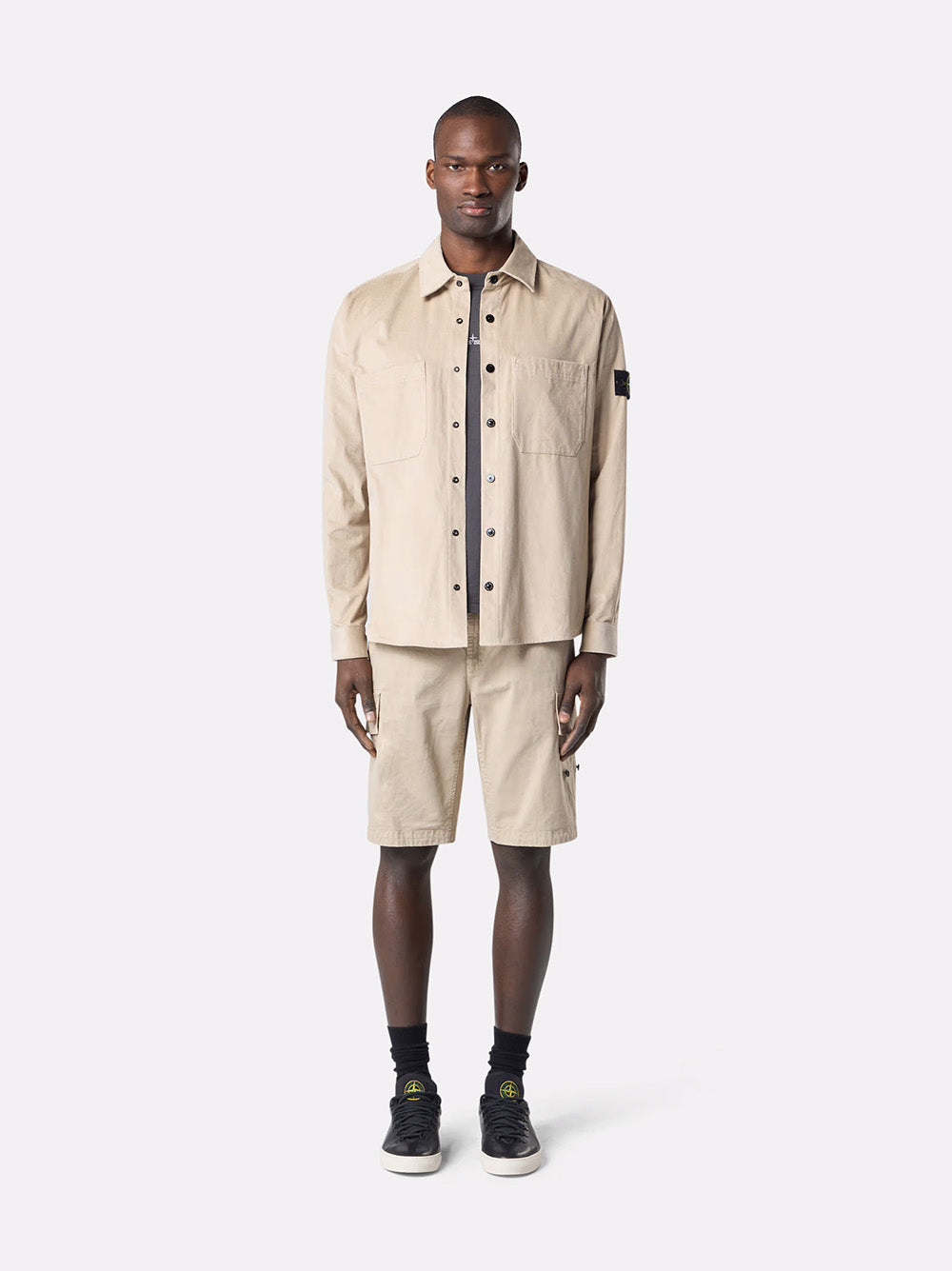Overshirt with snap fastening