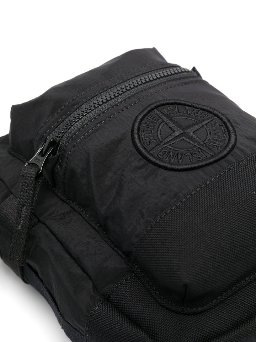 9200908 Shoulder pouch in Econyl®