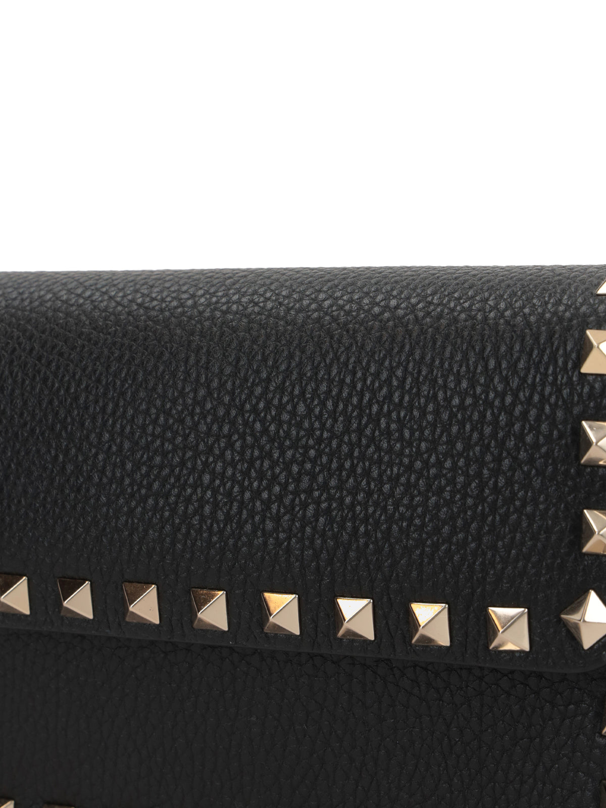 Rockstud chain pouch