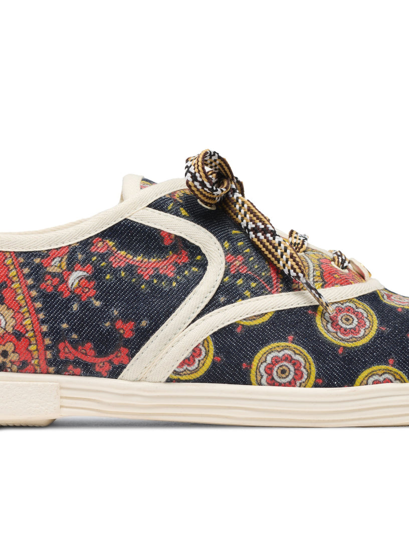 Bay By Bay trainers