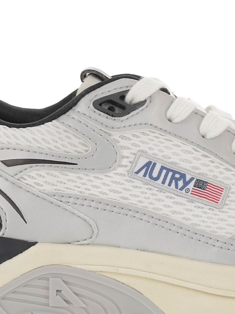 Hyperway sneakers in mesh and leather