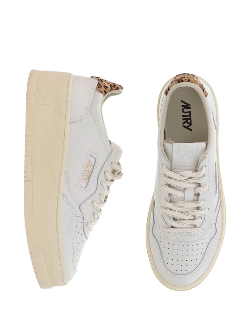 Sneakers Medalist platform