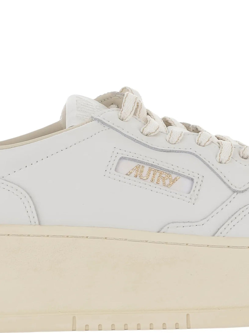 Sneakers Medalist platform