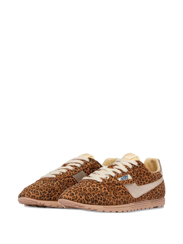 Windspin Sneakers