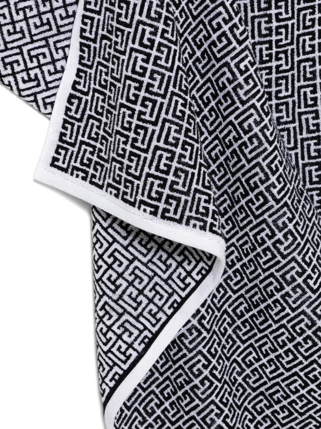 Beach towel with PB labyrinth monogram