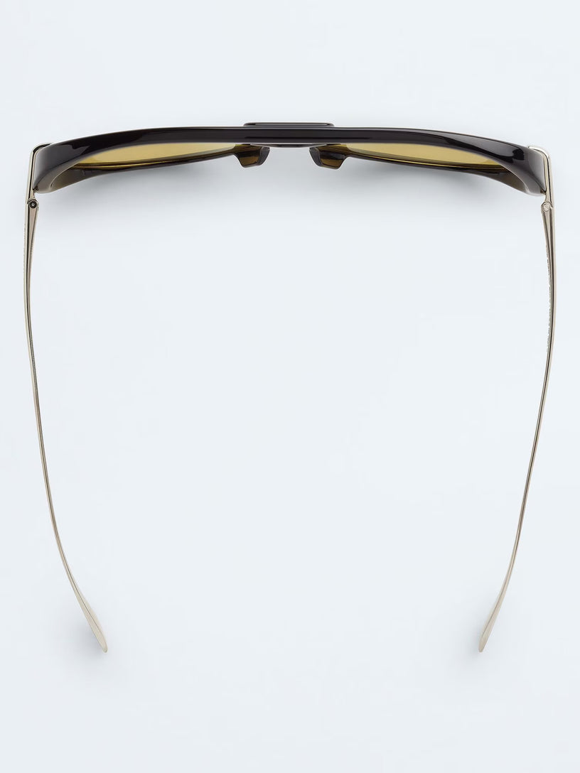 Classic aviator sunglasses