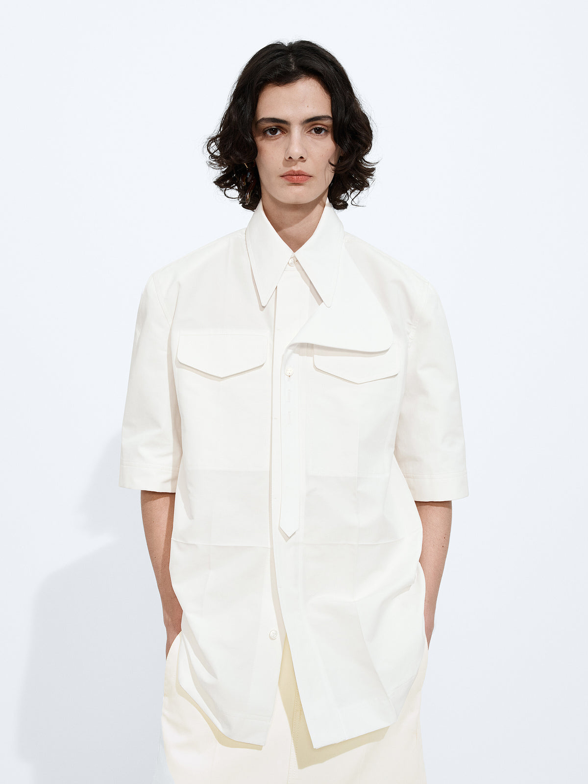 Camicia in tela di cotone compatto