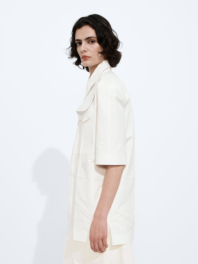 Camicia in tela di cotone compatto