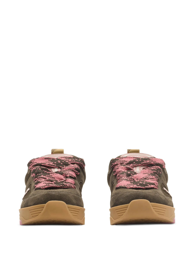 Sneaker Arc
