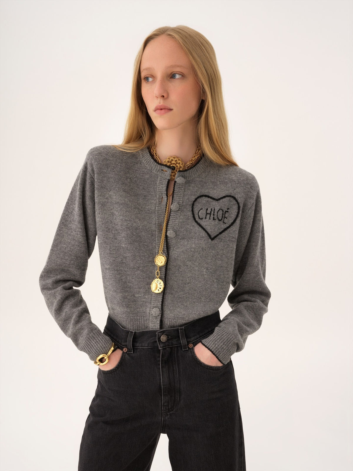 Fitted cardigan with logo in wool and cashmere knit