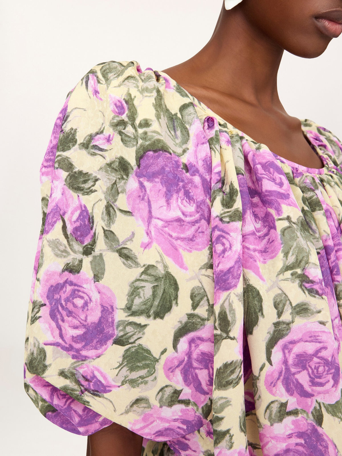 Silk jacquard crop top with puffed sleeves