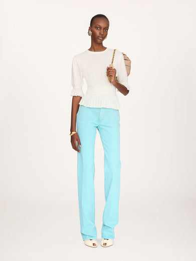 Short wool knit sweater with ruffles