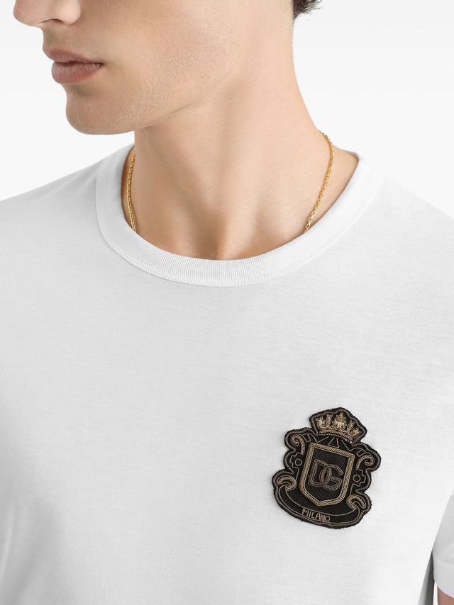 T-shirt with heraldic patch