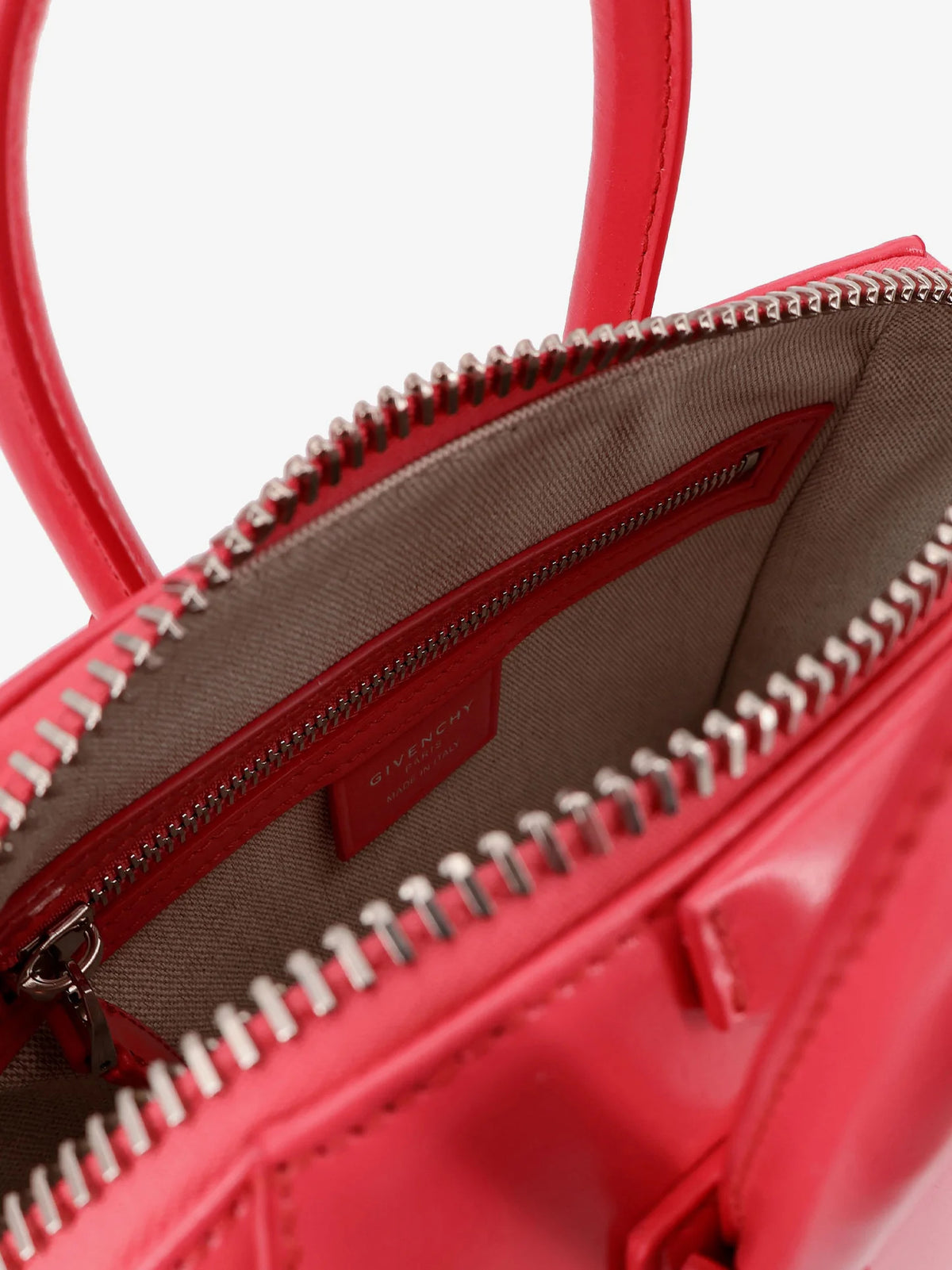 Mini Antigona bag in Box leather