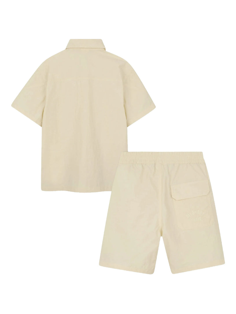 Set consisting of shirt and Bermuda shorts