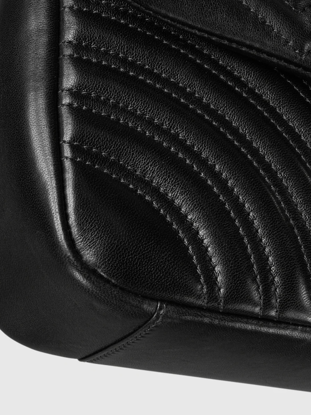 GG Marmont medium shoulder bag