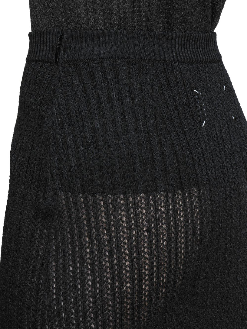 Ribbed knit midi skirt
