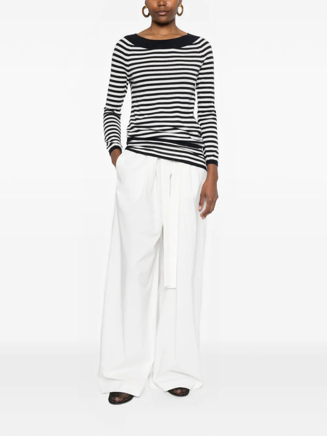 Lightweight cashmere sweater