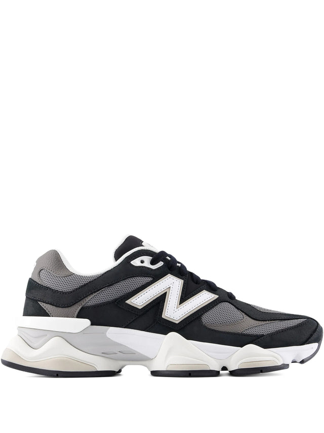 9060 Sneakers