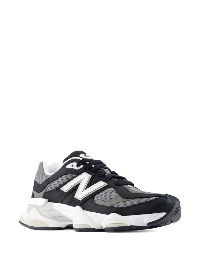9060 Sneakers