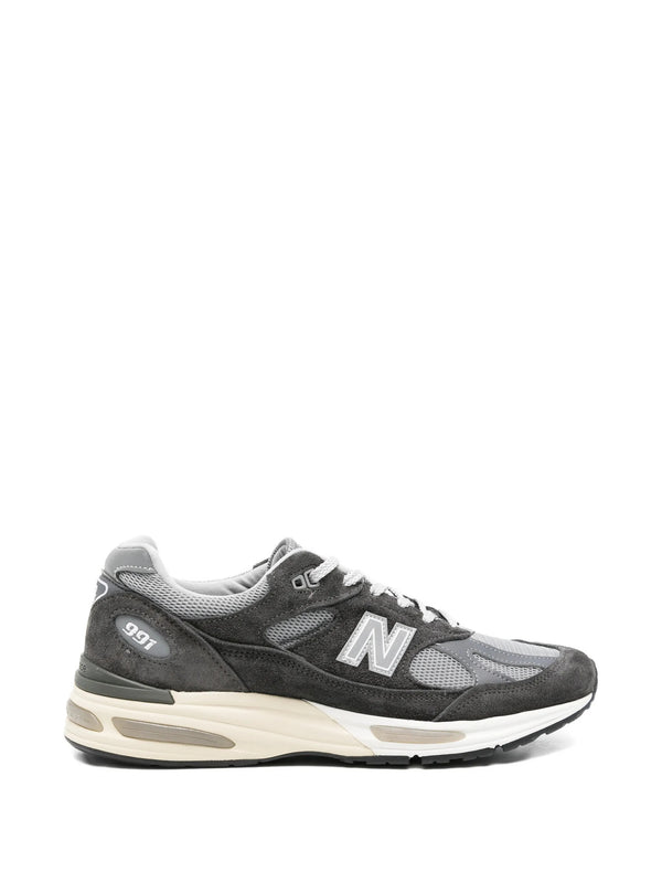 Sneakers Made in UK 991v2