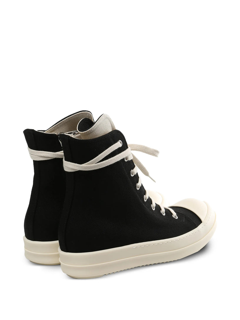 Sneaks