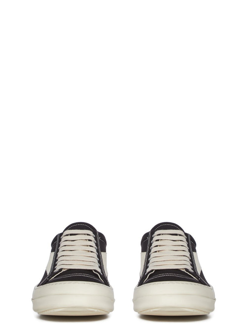 Vintage sneaks